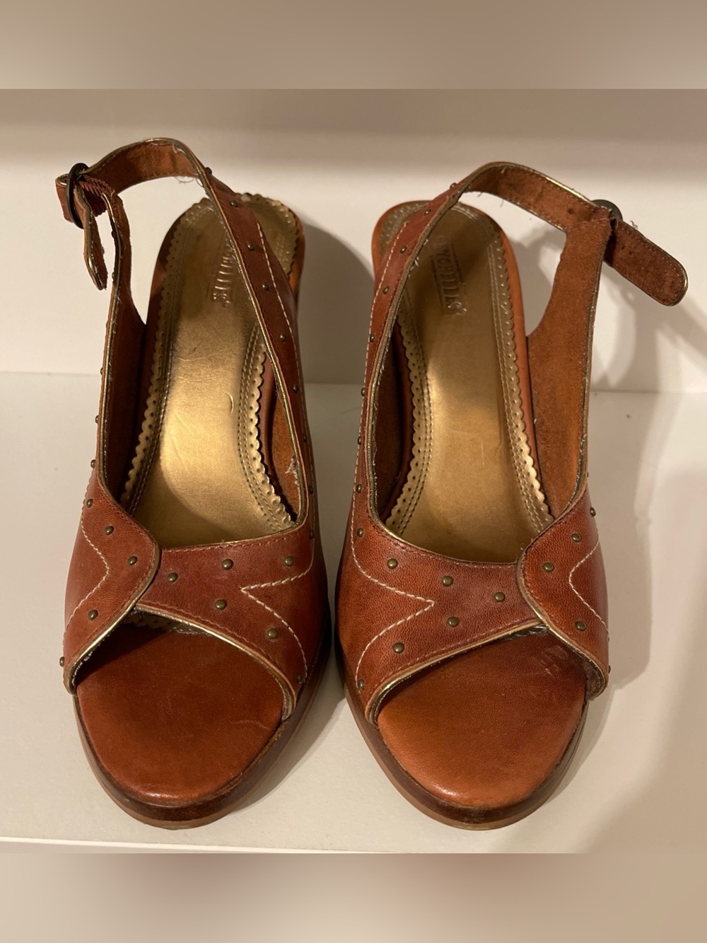 Seychelles Brown Leather Wood Block Heel Studded, Size 8.5, Open Toe, 4in Heel